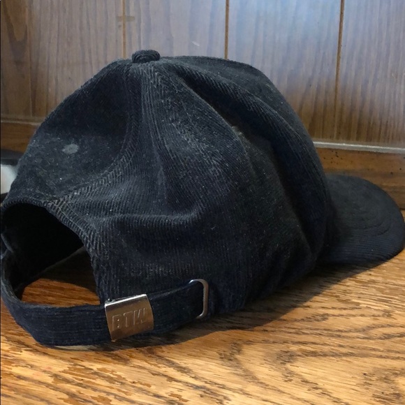 Used cap - Picture 4 of 5